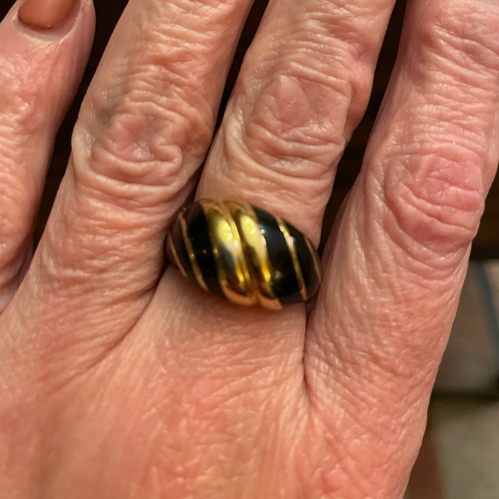 Avon Gold and Black Striped Dome Ring